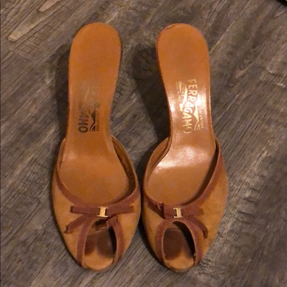 Salvatore Ferragamo Suede heel Slippers/sandals